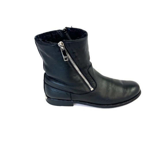 Burberry Black Leather Winter Chelsea Boots Women Size 8 (38) Fur Lined - Picture 1 of 16